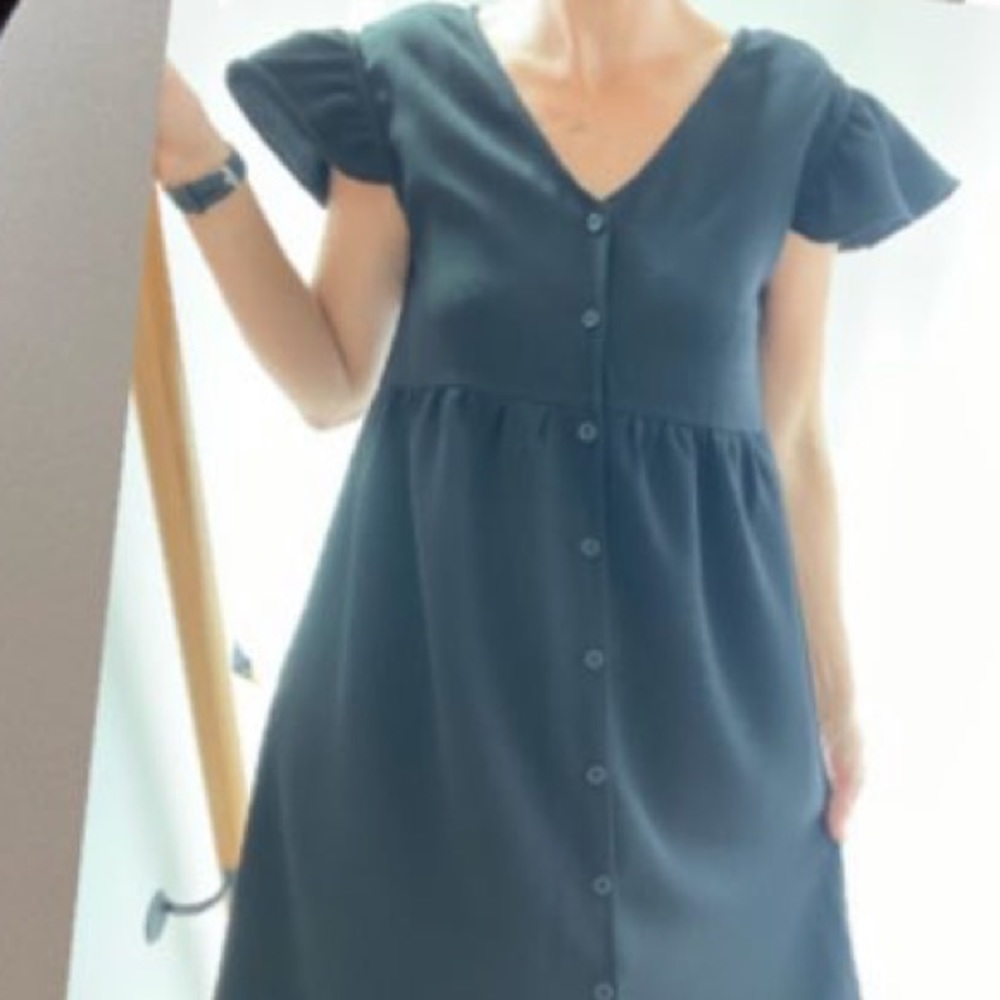 Dress - Picture 2 of 2